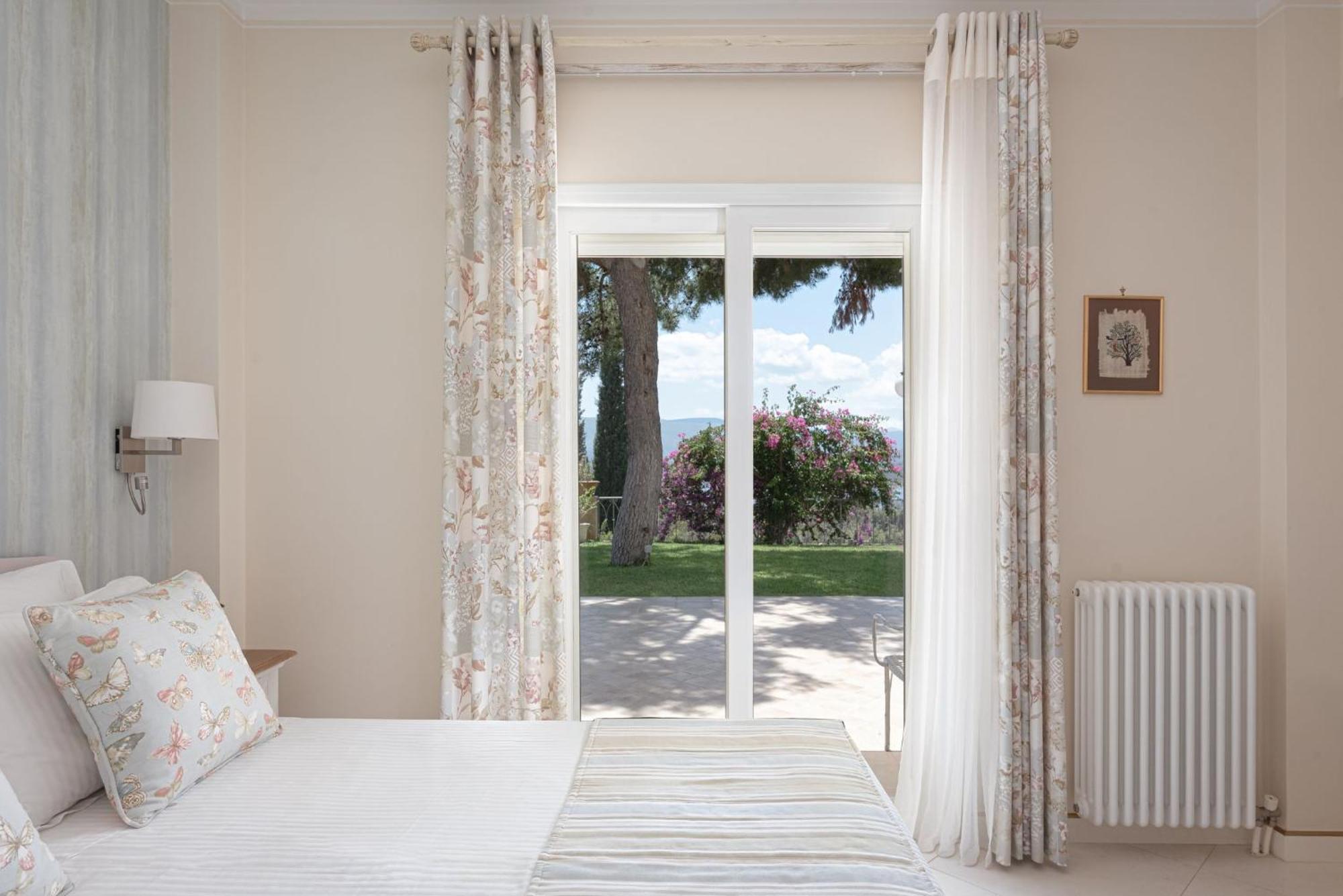 Villa Fantasia Isthmia Exterior foto